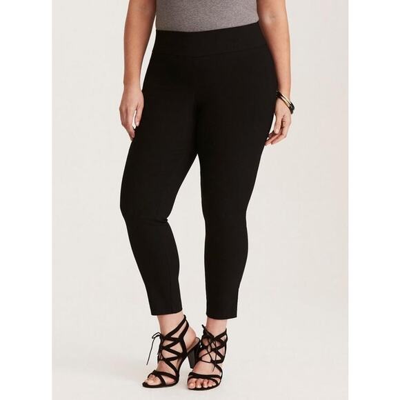 TORRID Studio Deluxe Stretch Pull-On Pixie Pant Plus Size 3R Black Leggings - Picture 1 of 11